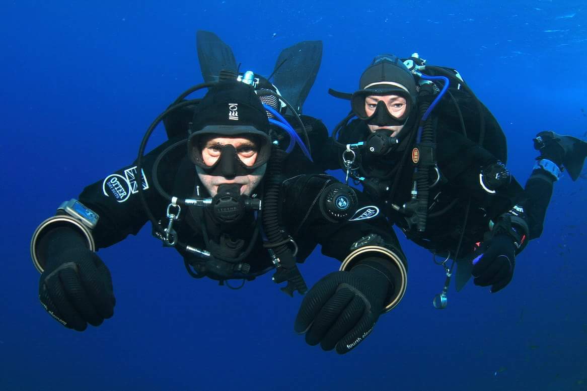 aquaventure malta lee and paul diving